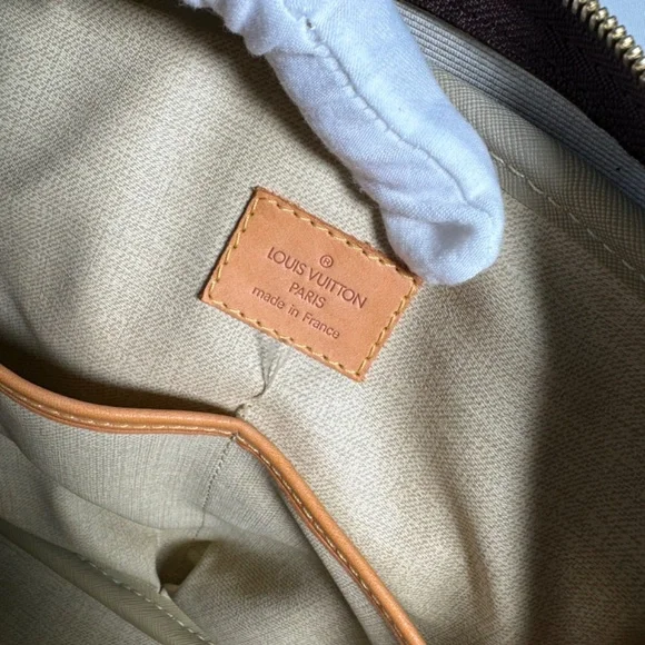 Louis Vuitton Trouville Monogram - Picture 9 of 16